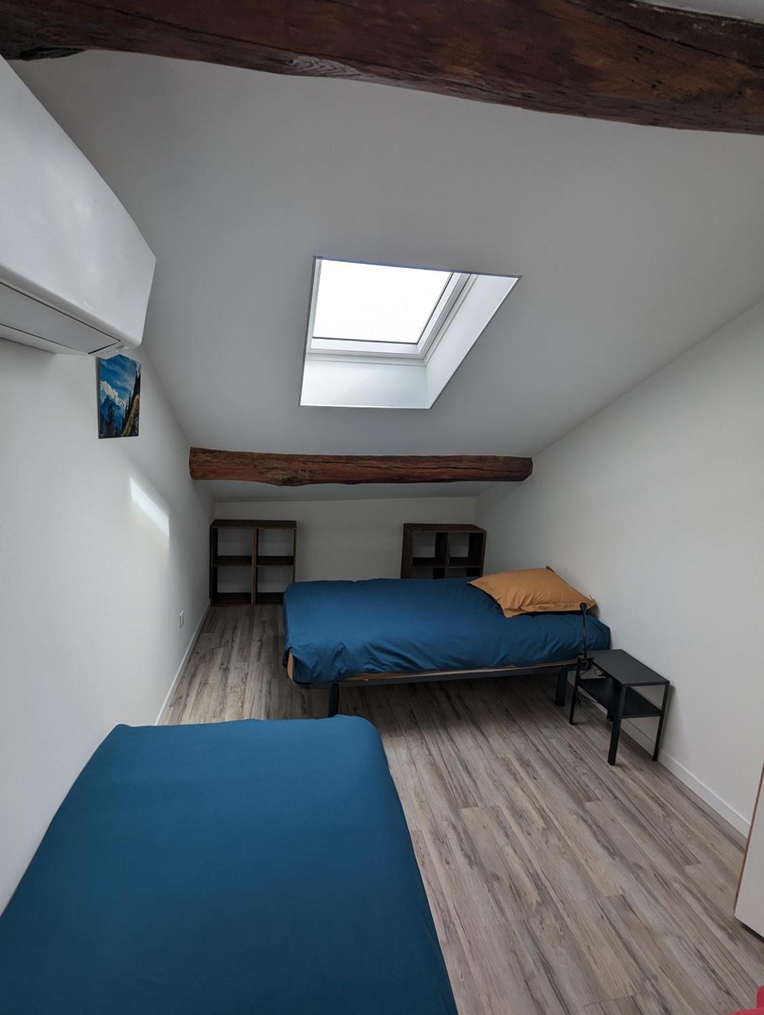 Le Cinoche, Cocon Sous Les Toits Apartment ปงต์-เดอ-โวซ์ ภายนอก รูปภาพ