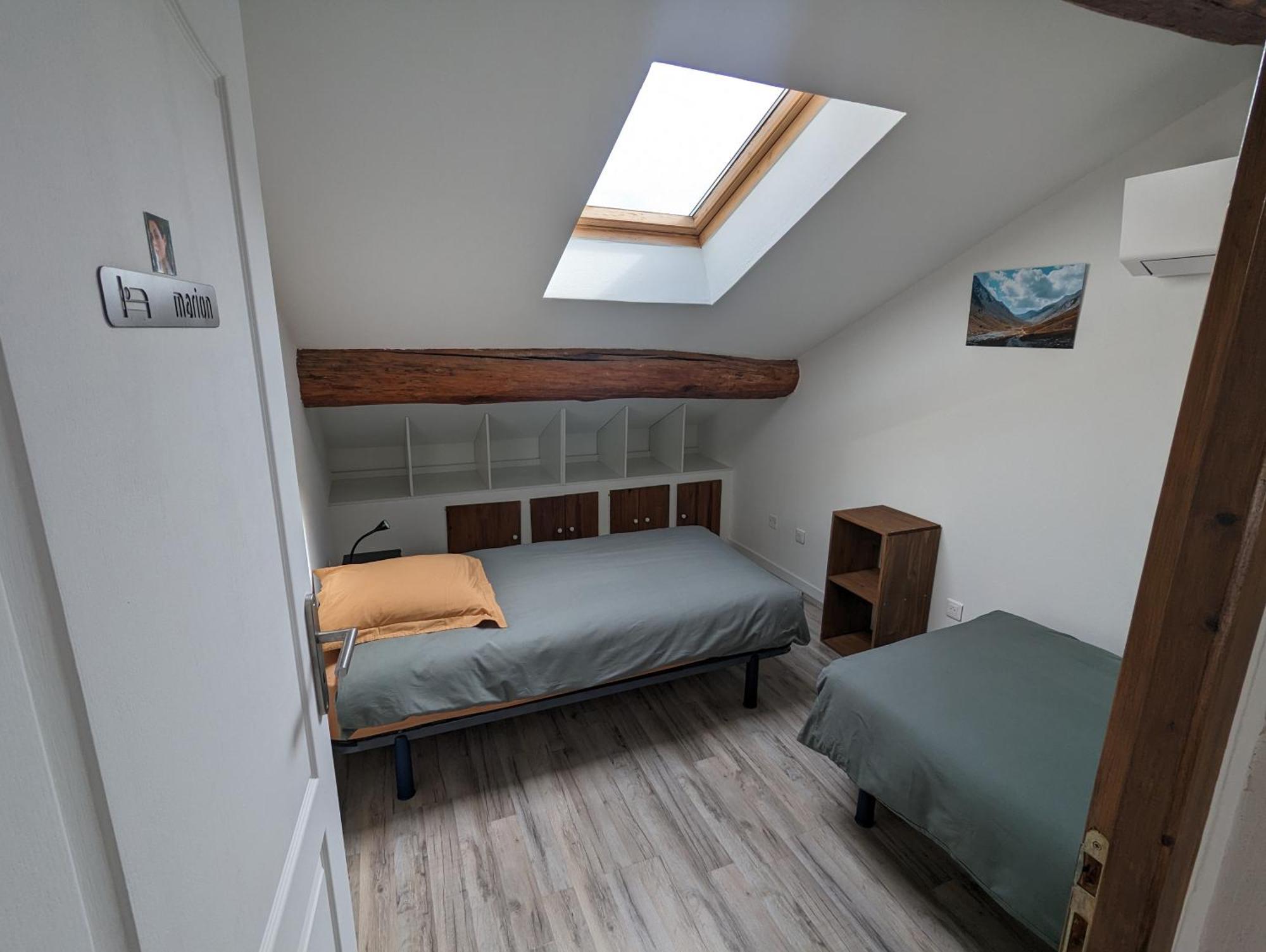 Le Cinoche, Cocon Sous Les Toits Apartment ปงต์-เดอ-โวซ์ ภายนอก รูปภาพ